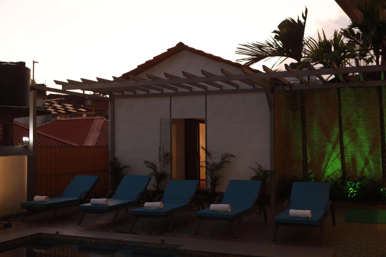 Gracias Cafe & Resort Morjim Exteriör bild