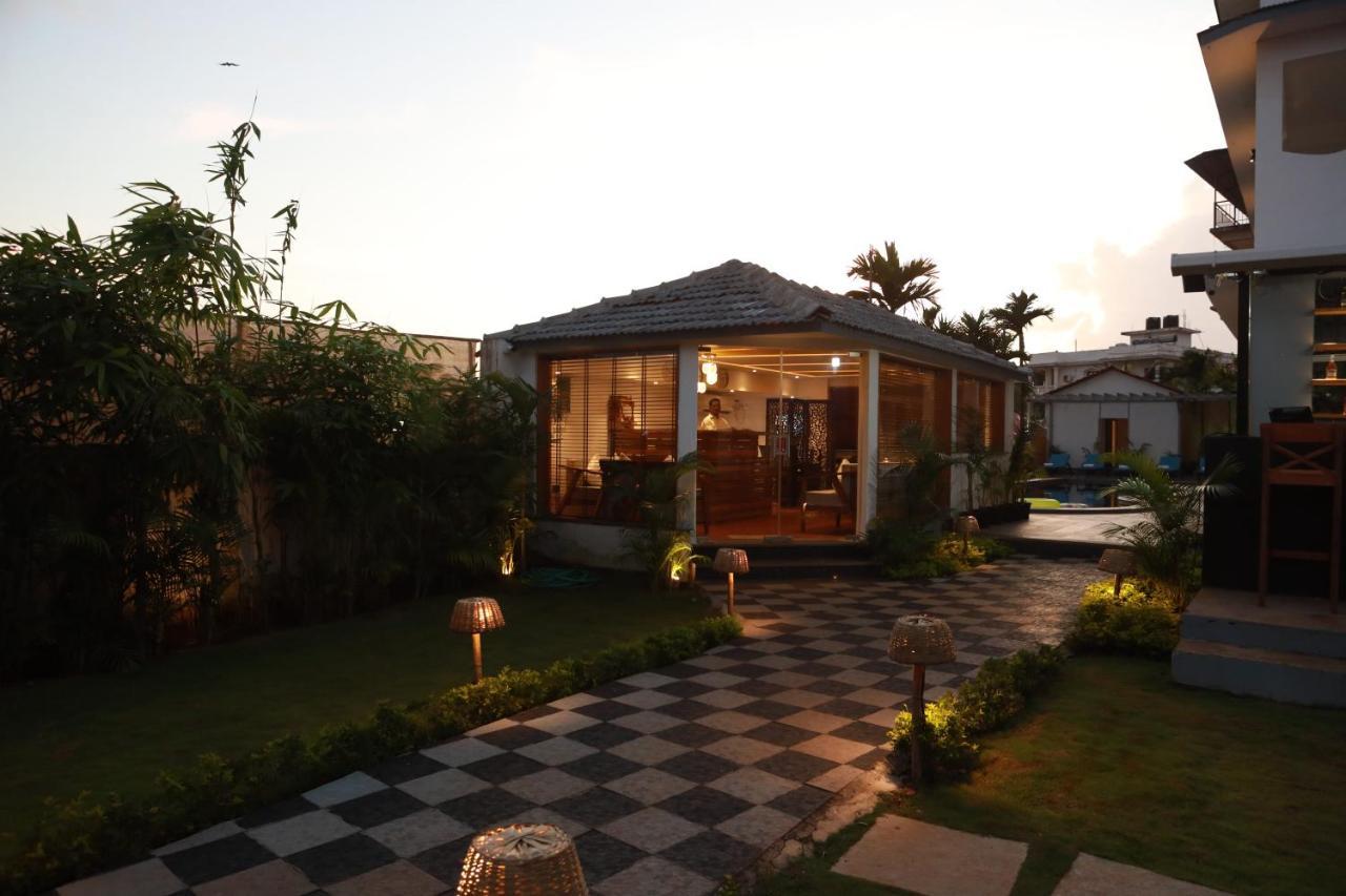 Gracias Cafe & Resort Morjim Exteriör bild