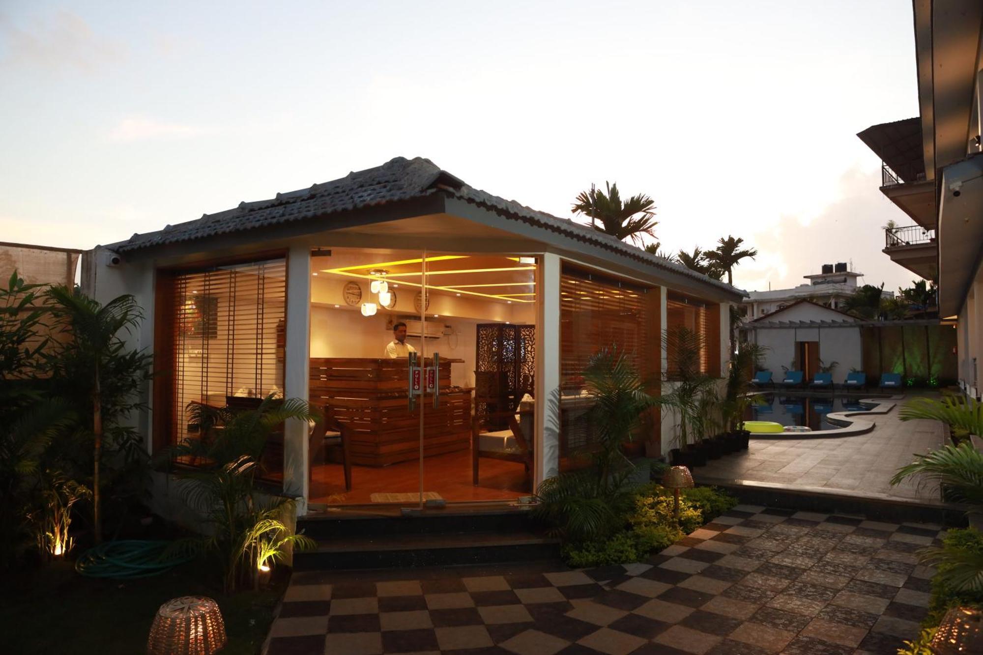 Gracias Cafe & Resort Morjim Exteriör bild